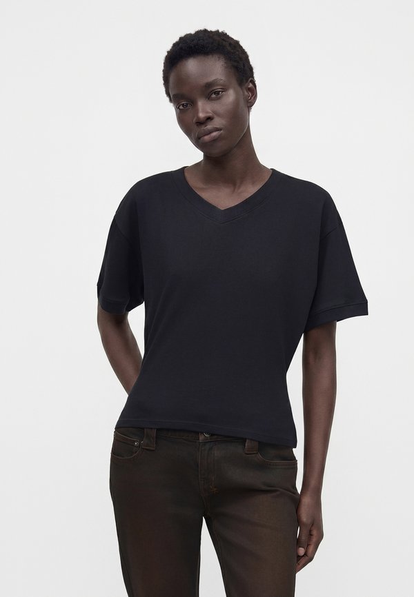EB Denim EERO V NECK TEE