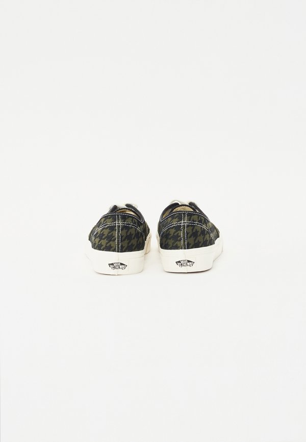 Vans AUTHENTIC UNISEX