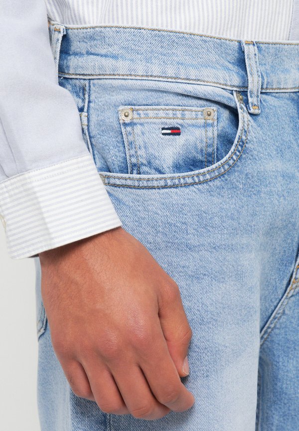Tommy Jeans SONNY FADED REGULAR TAPERED LEG JEANS