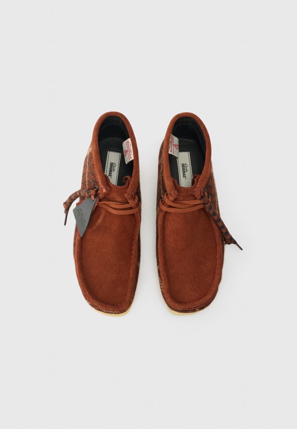 Clarks Originals WALLABEE
