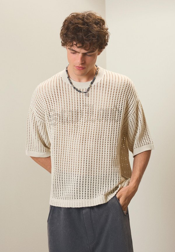 Bershka Print T-shirt - brown