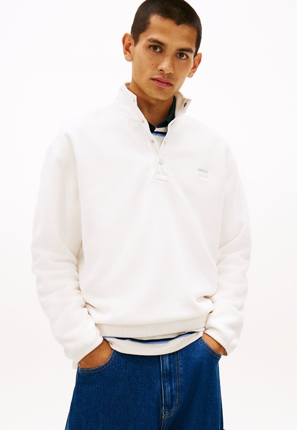 Tommy Jeans BACK LOGO RELAXED POLAR FLEECE SWEATSHIRT