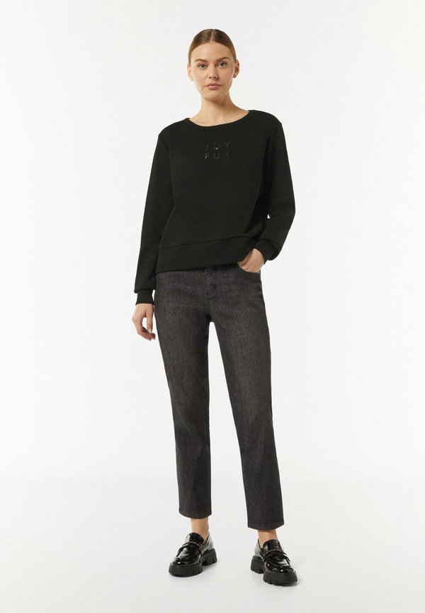 comma casual identity  MIT FRONT-PRINT UND
