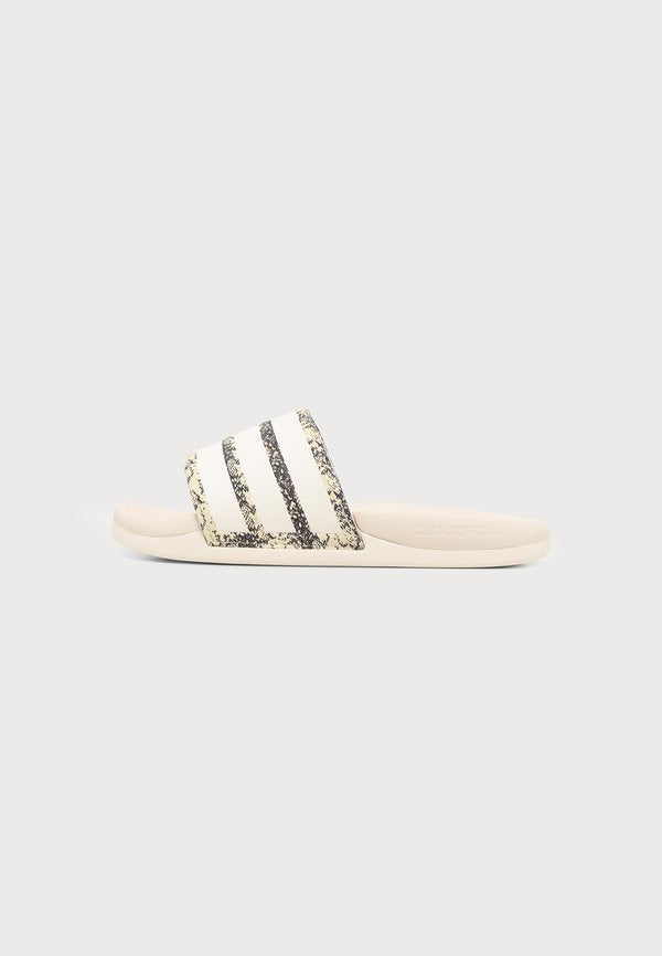 adidas Sportswear ADILETTE COMFORT 2.0  - Pool slides - chalk white/chalk white/chalk white