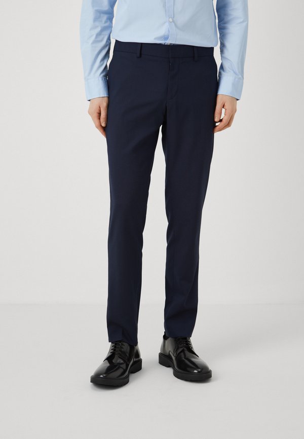 Isaac Dewhirst BASIC PLAIN SUIT SET