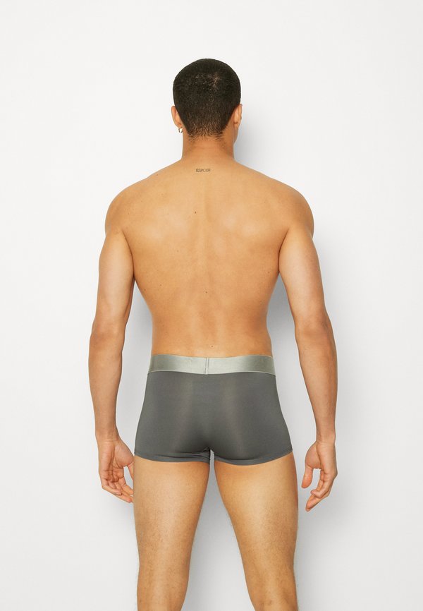 Calvin Klein Underwear LOW RISE TRUNK 3 PACK CKR STEEL MICRO