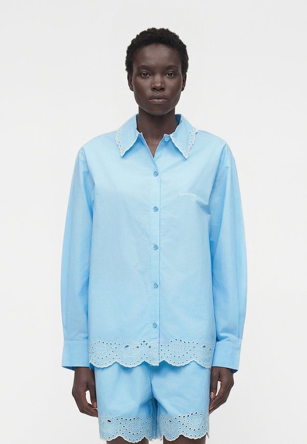Stine Goya LONG SLEEVE OVERSIZED SHIRT