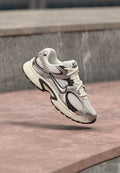 Nike Sportswear V5 RNR - Trainers - phantom/moon particle/burgundy ash/black/burgundy ash