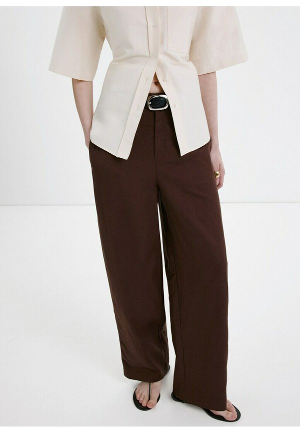 Mango ADULT - Trousers - chocolate