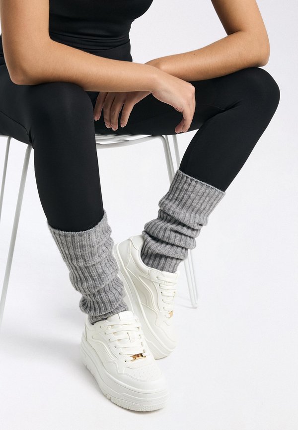 Bershka PLATFORM - Trainers - white