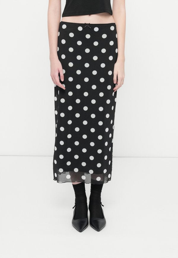 Noisy May Maxi mesh
