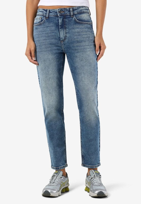 Noisy May Slim fit NMMONI