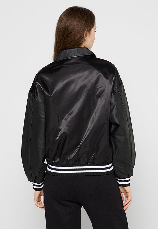 DKNY