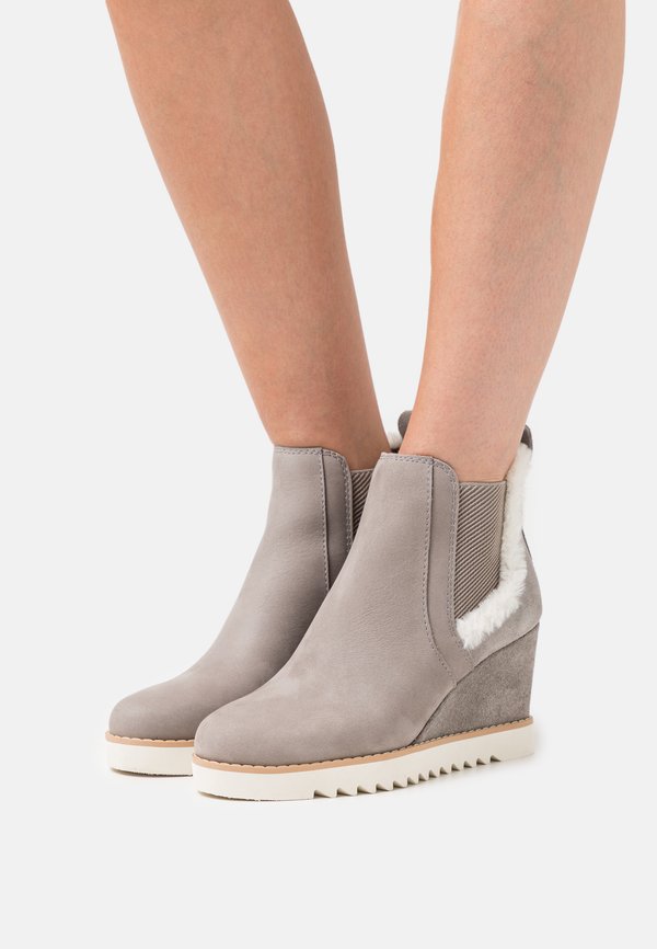 TOMS MADDIE