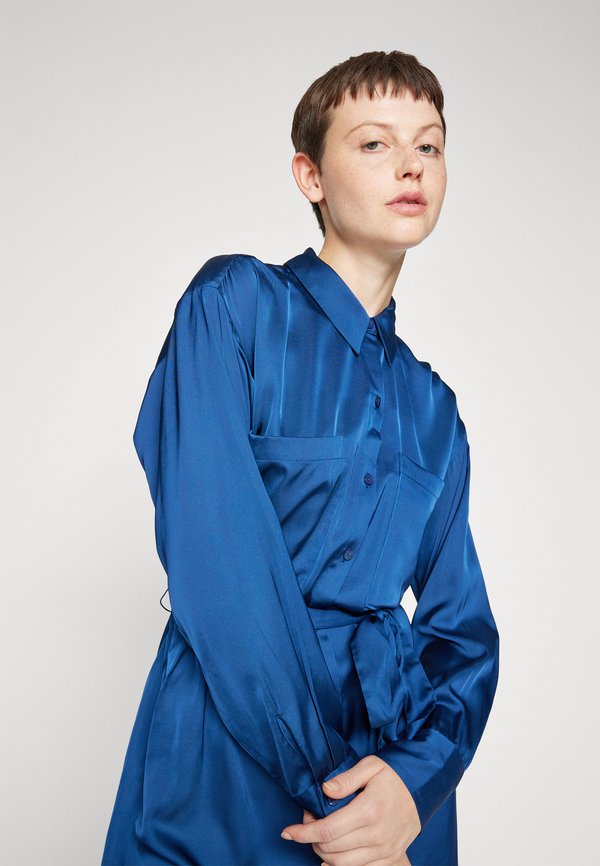Abercrombie & Fitch DRAPEY SHIRTDRESS