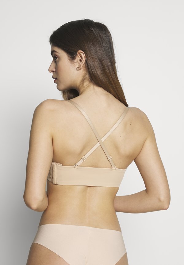 Calvin Klein Underwear LIGHTLY LINED STRAPLESS INVISIBLES BRA