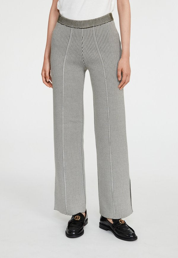 Claudie Pierlot MINUSA