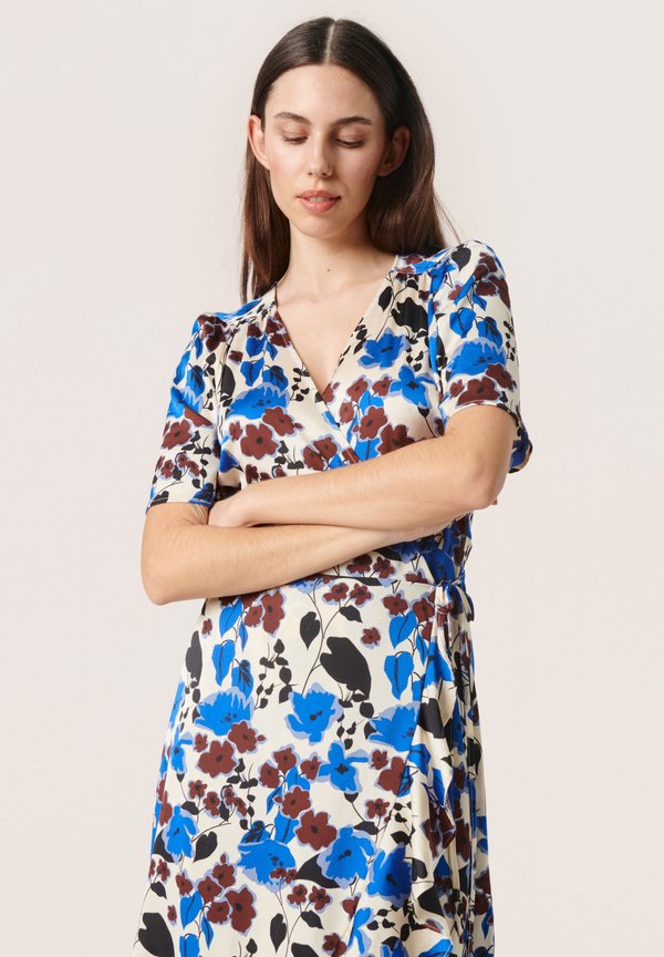 Soaked in Luxury SLKARVEN PRINTED SS