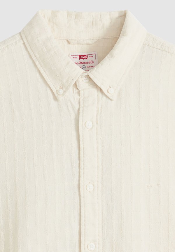 Levi's® AUTHENTIC BUTTON DOWN