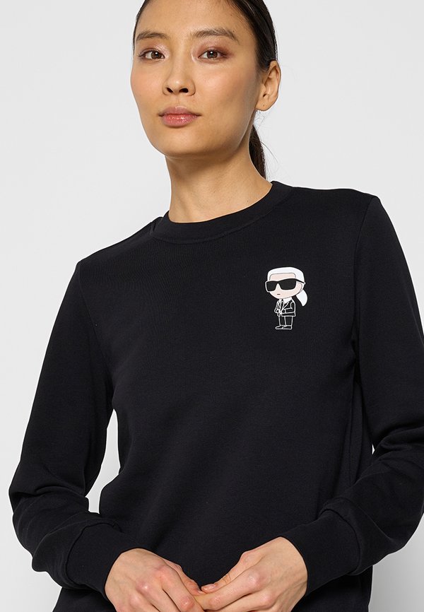 KARL LAGERFELD