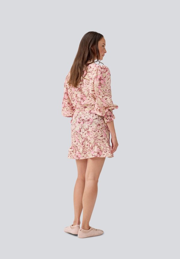 Modström DRESS