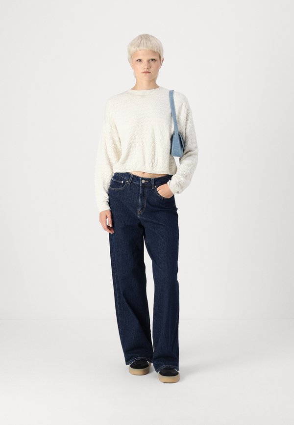 Pieces PCNOA O-NECK BUBBLE