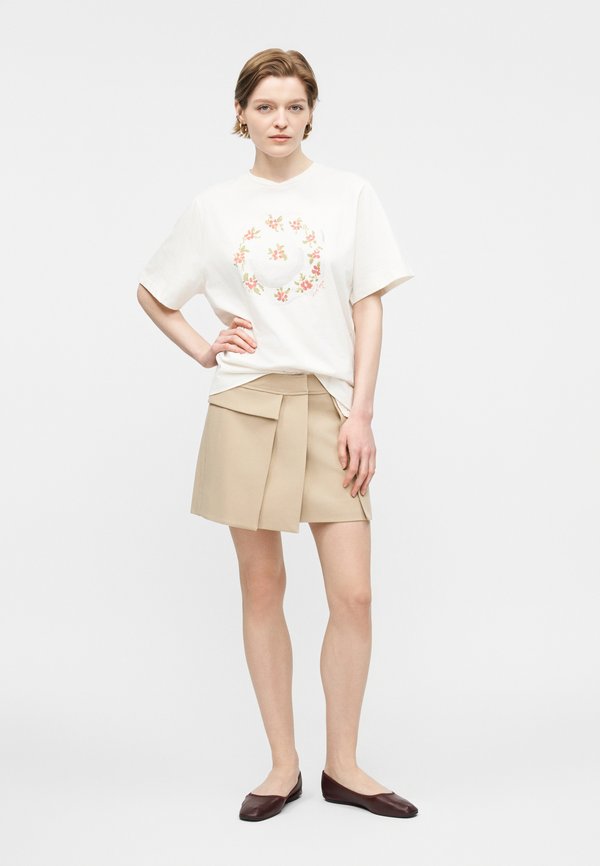 Stine Goya SHORT SLEEVE