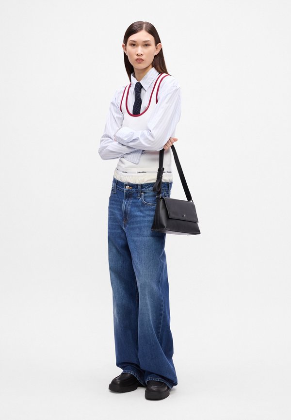 Calvin Klein Jeans LOW RISE BAGGY