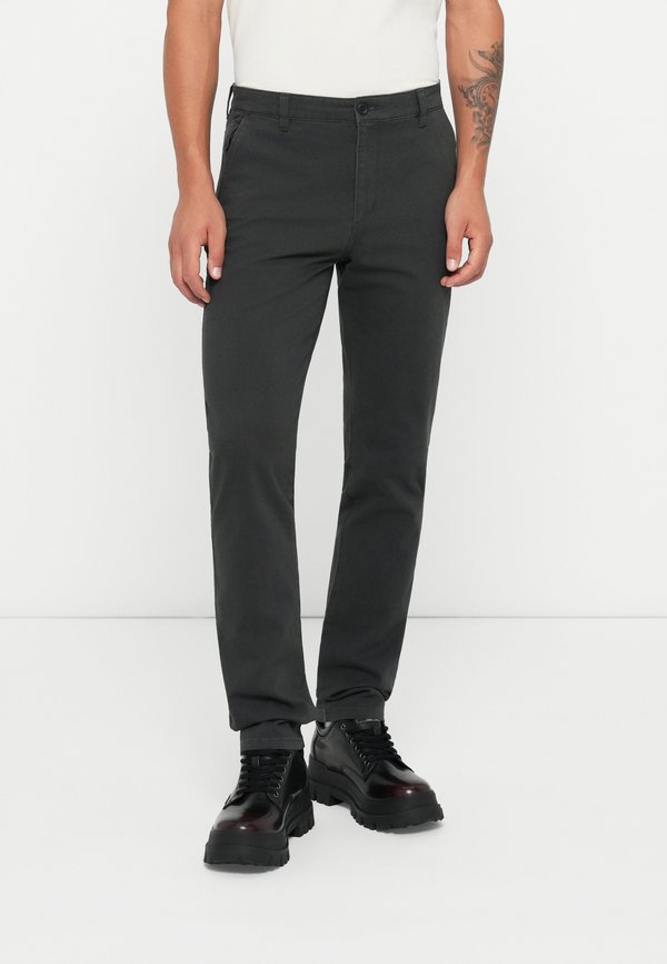 DOCKERS ULTIMATE SLIM