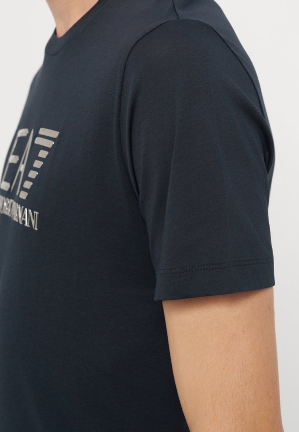 EA7 Emporio Armani