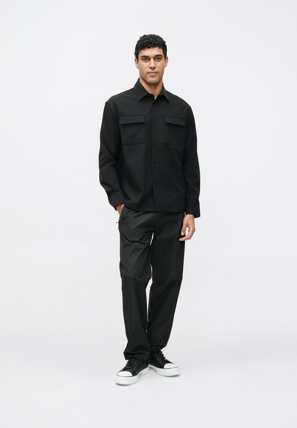 KARL LAGERFELD CASUAL