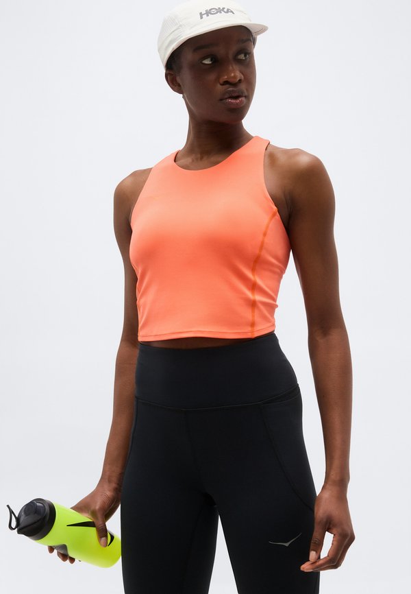HOKA ELARO CROP BRA