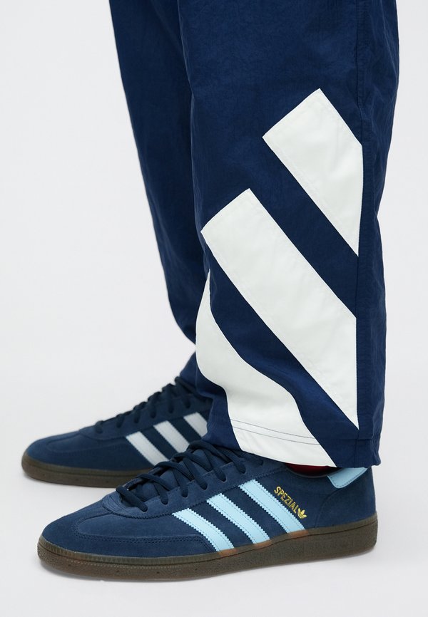 adidas Originals ARCH TRACK PANT UNISEX