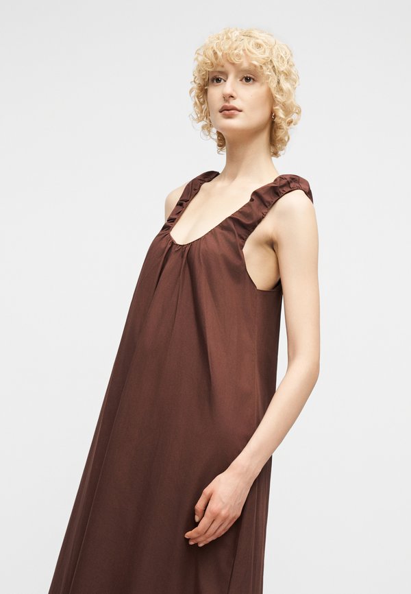 Topshop TSRUNI SL MAXI DRESS WVN