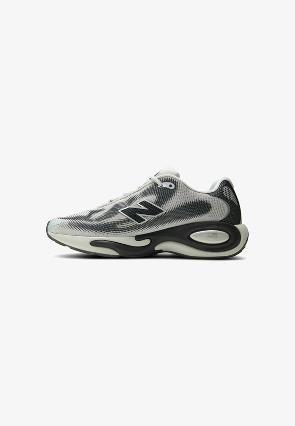 New Balance AC RUNNER - Trainers - grey matter black cement