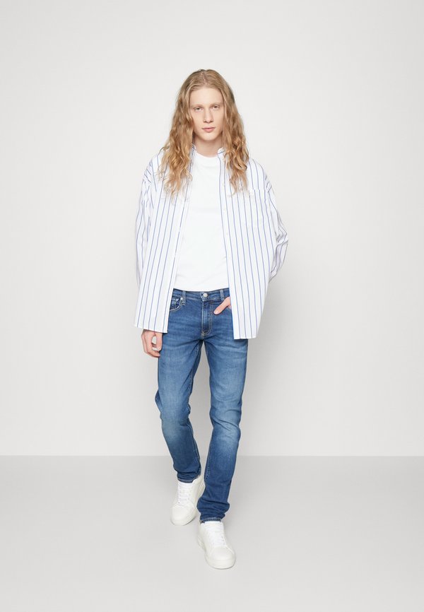 Calvin Klein Jeans SLIM