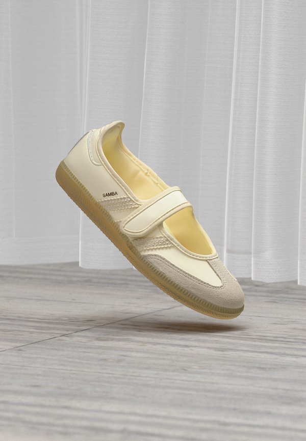 adidas Originals SAMBA JANE W - Ankle strap ballerina shoes - cream white/cream white/gum