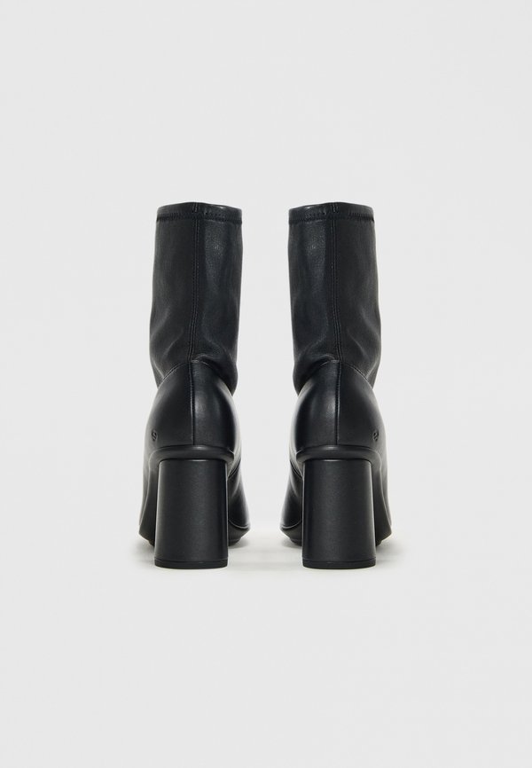 ECCO SCULPTED ALBA BLOCK 65
