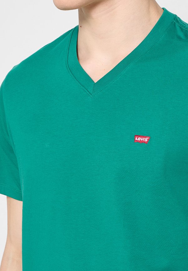 Levi's®