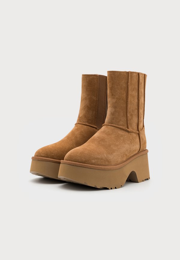 UGG CLASSIC TWIN SEAM