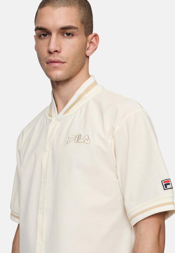Fila LUZAT