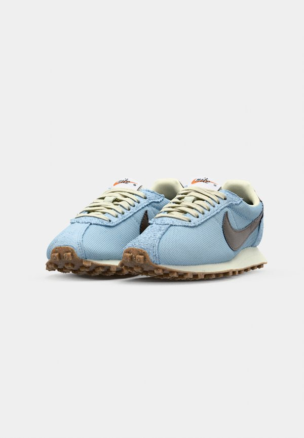 Nike Sportswear LD 1000