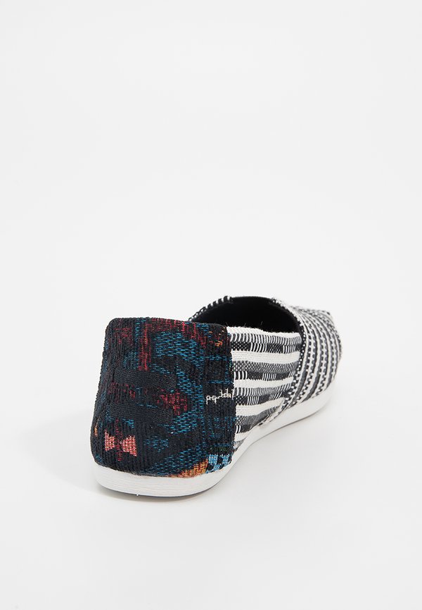 TOMS