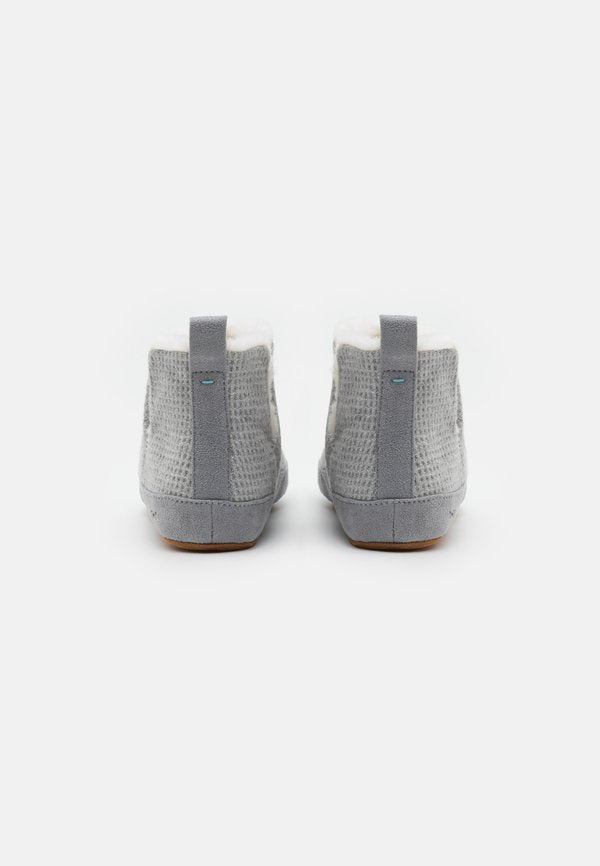 TOMS