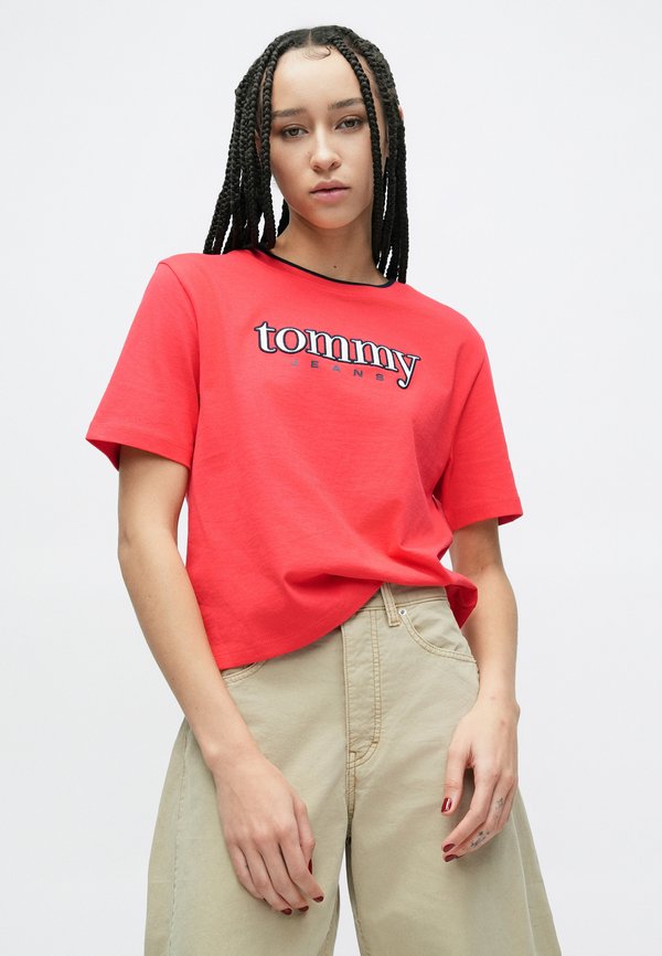 Tommy Jeans LOGO APPLIQUÉ RELAXED BOXY T-SHIRT