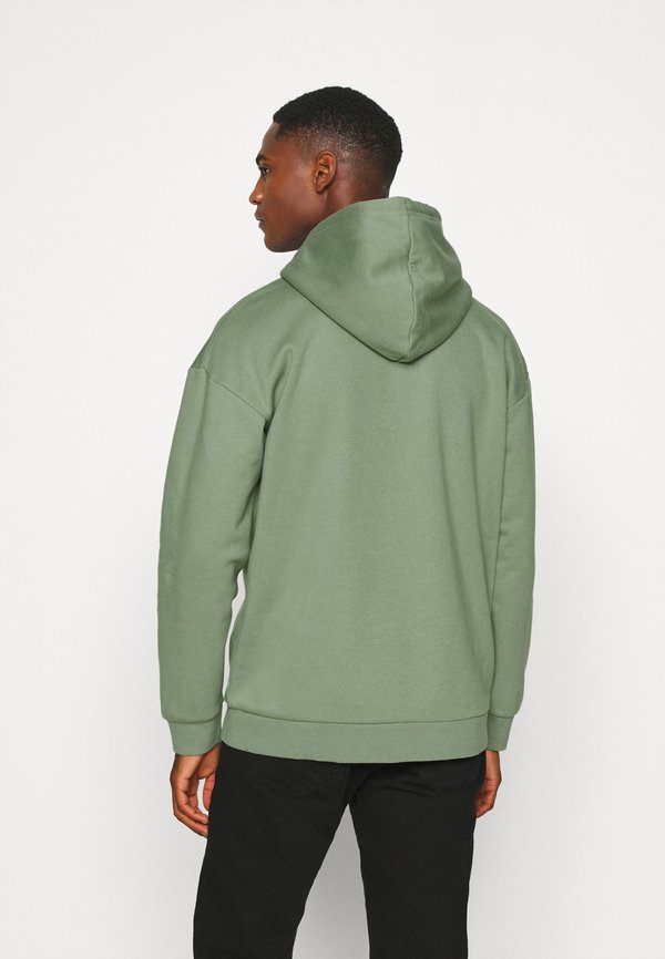 Pier One by Zalando