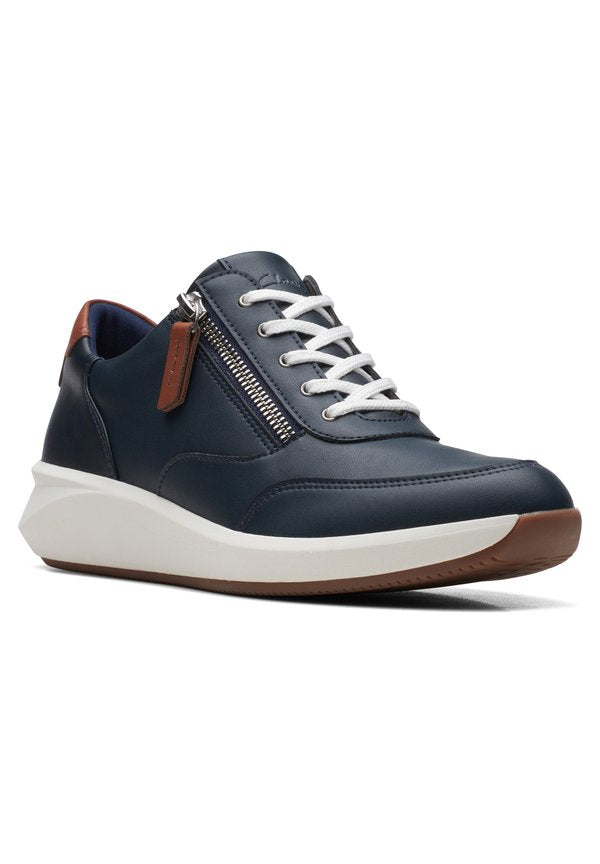Clarks UN RIO ZIP - D