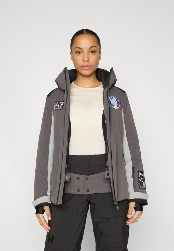 EA7 Emporio Armani