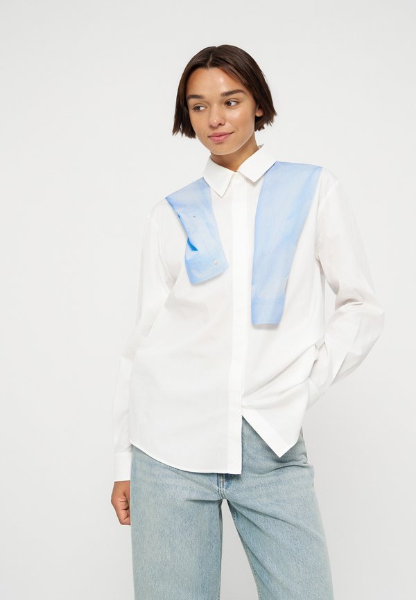 MOSCHINO JEANS