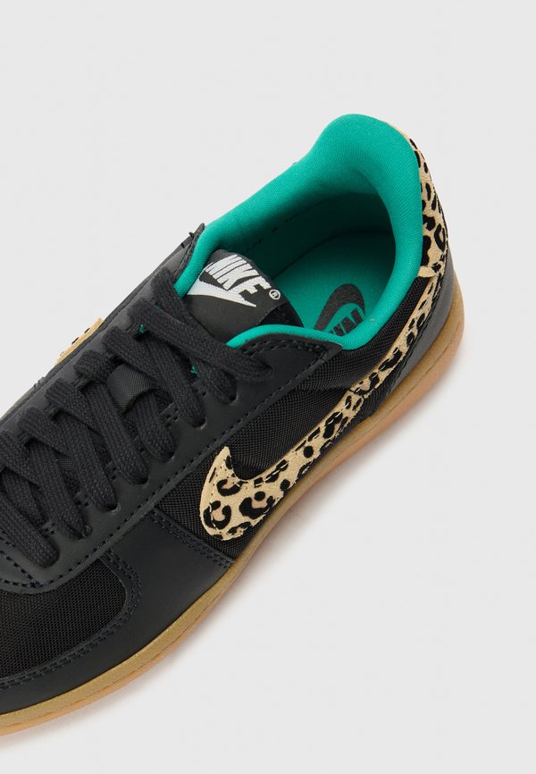 Nike Sportswear FIELD GENERAL
